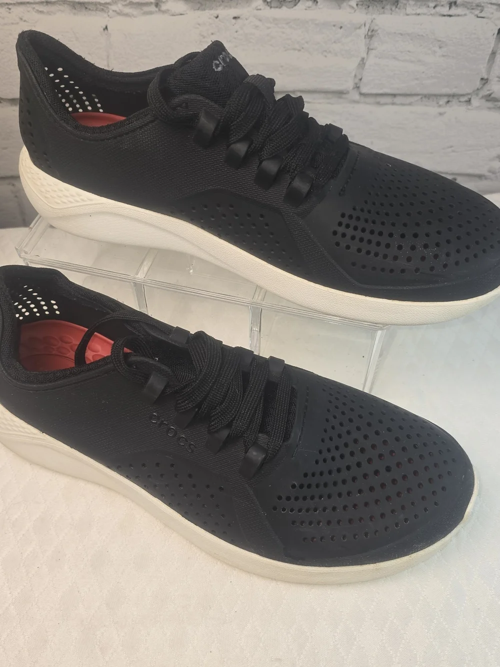 CROCS LITERIDE PACER SNEAKERS LACE-UP LIGHTWEIGHT BREATHABLE BLACK MENS SIZE 9 - Picture 3 of 10